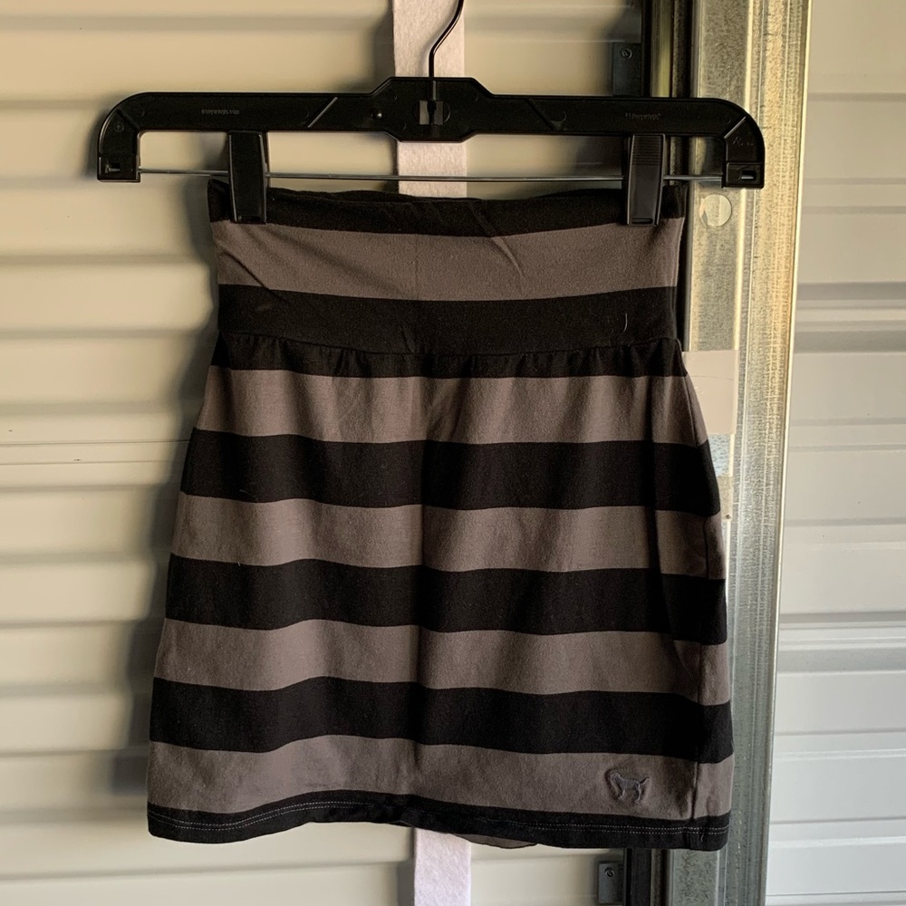 3/$12 VS Pink bodycon striped skirt